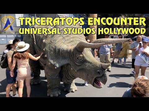 Triceratops Encounter in Jurassic World at Universal Studios Hollywood