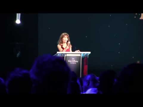 Susan Lucci receives Disney Legend award at D23 Expo 2015