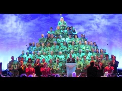 Photo Finds: Home For The Holidays Edition: Epcot Candlelight Processional, resorts