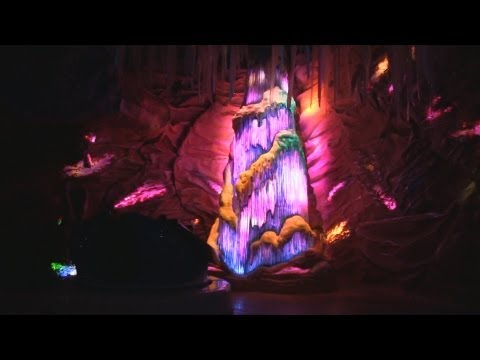 Antarctica: Empire of the Penguin Mild Expedition ride POV and highlights at SeaWorld Orlando