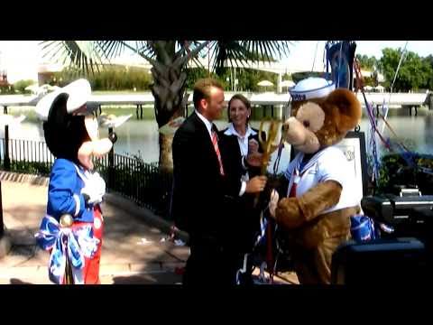 Duffy the Disney Bear makes his debut at Epcot - Walt Disney World