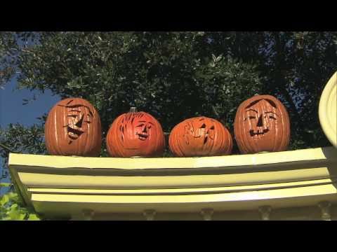 Halloween pumpkin carvings at Disney&#039;s Magic Kingdom in Orlando, Florida