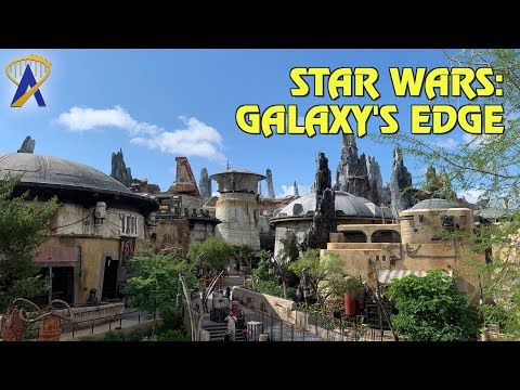 Visiting Star Wars: Galaxy&#039;s Edge for the First Time!