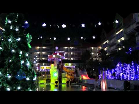 Dancing lights at Nickelodeon hotel for Let It Snow Holiday event