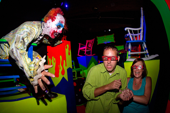 Guests Brave The New Haunted Houses Of Howl O Scream Plus Scream
