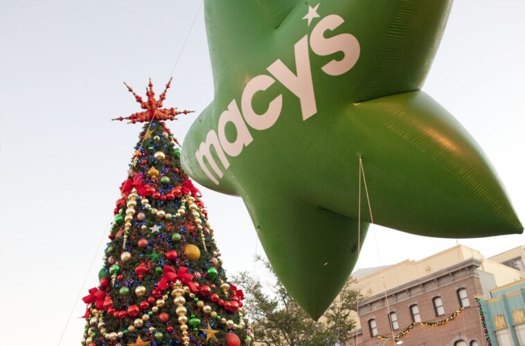 Macy's Holiday Parade at UOR