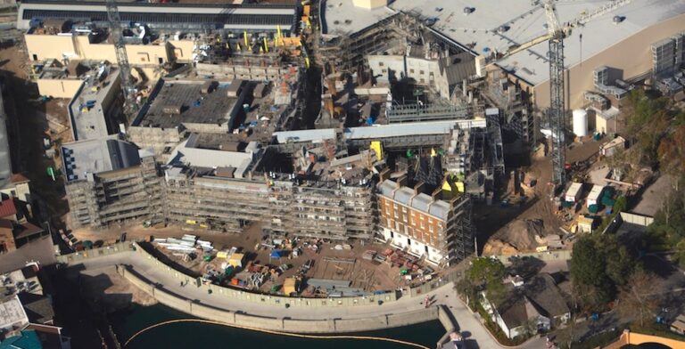 Wizarding World of Harry Potter construction update from above – Peek inside Diagon Alley