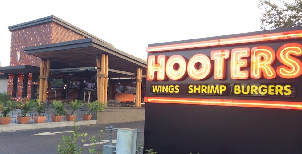 New Hooters on international drive outside