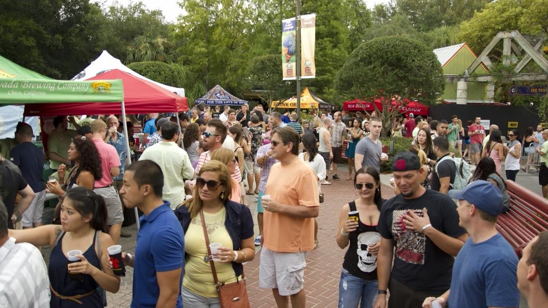 Photo Finds: Lowry Park Zoo’s 2014 WaZoo Beer Festival – August 5, 2014