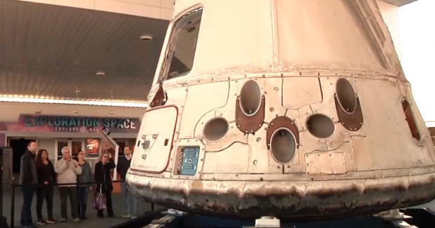 Spacex shuttle capsule