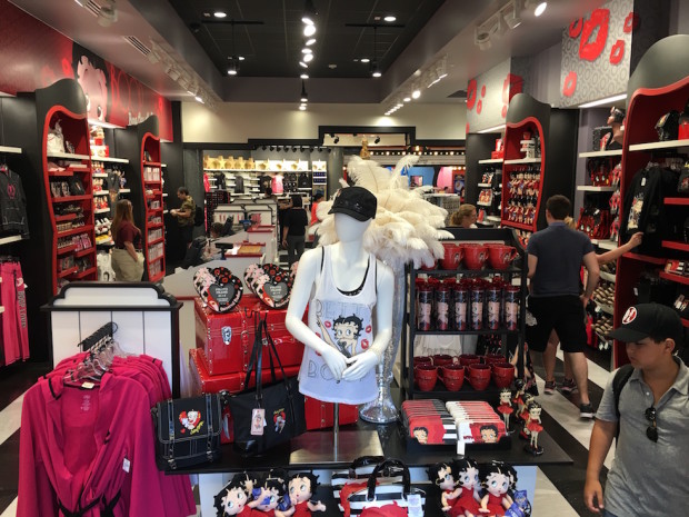 Hello Kitty Universal Orlando store