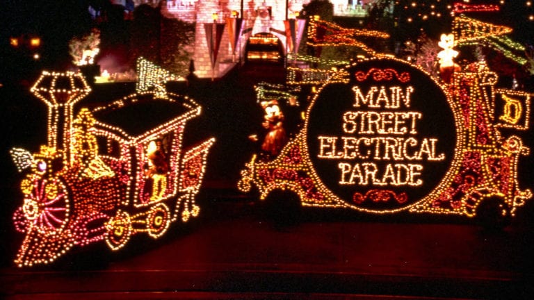 Main Street Electrical Parade set to return to Disneyland January 20