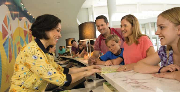 Universal Orlando hiring 2,000 new team members for summer
