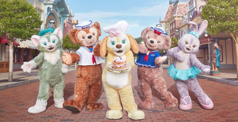Duffy’s newest friend, Cookie, makes her sweet debut at Hong Kong Disneyland