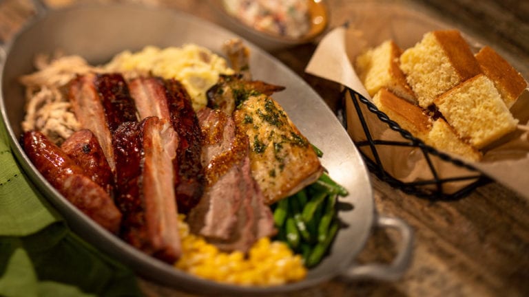 Whispering Canyon Café launches brand-new skillet-packed menu