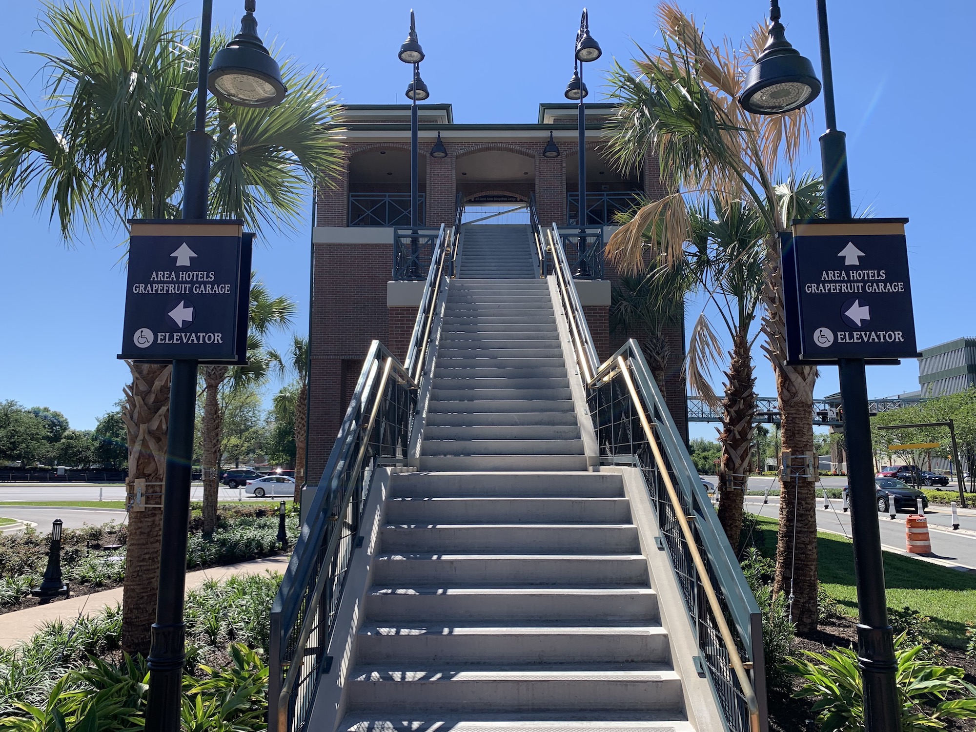 Grapefruit Garage now open for parking at Disney Springs