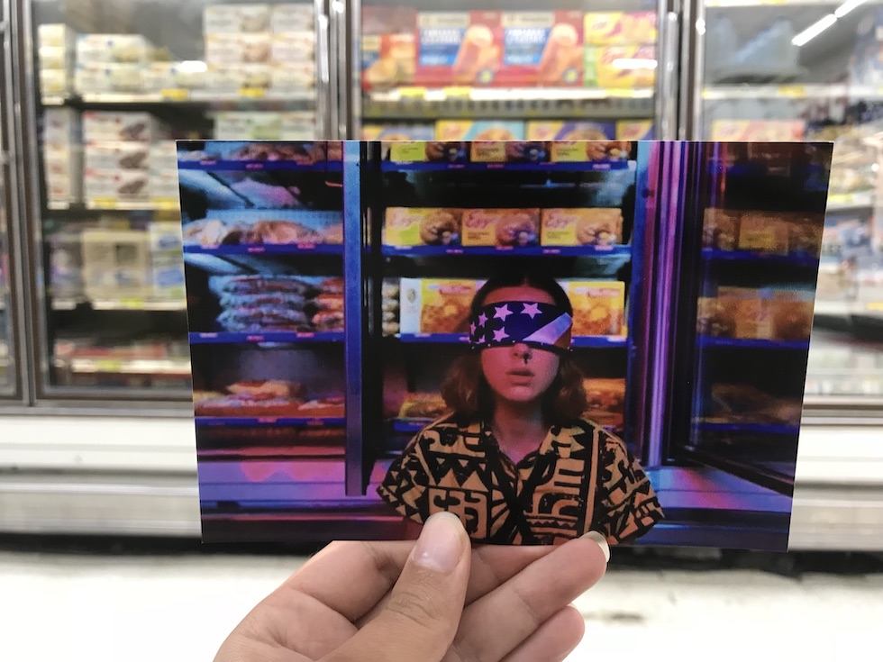 unique-photos-capture-a-couple-s-visit-to-stranger-things-3-filming