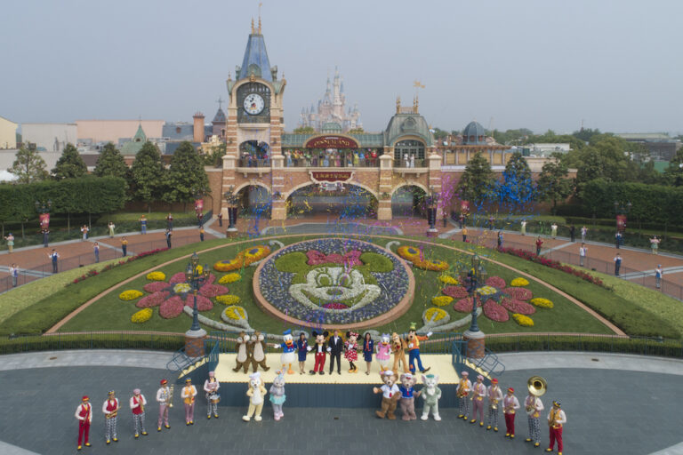 Shanghai Disneyland reopens to guests after extended closure