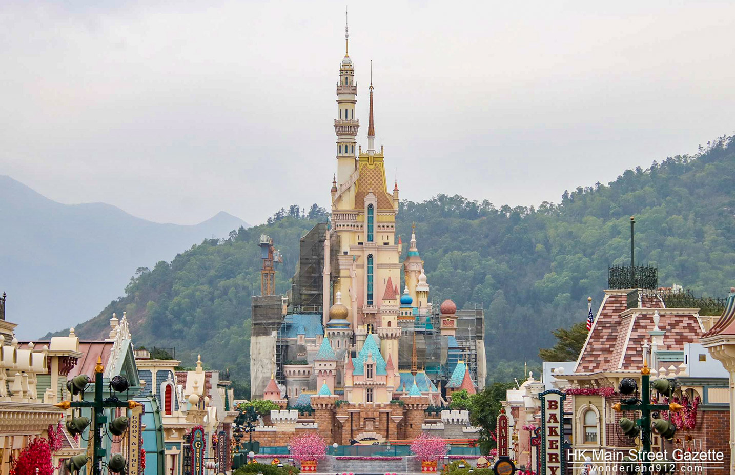 photo-update-hong-kong-disneyland-s-castle-of-magical-dreams-is