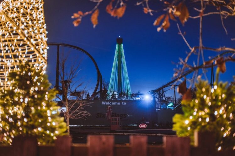 Six Flags Great America’s 'Holiday in the Park Lights' returns as