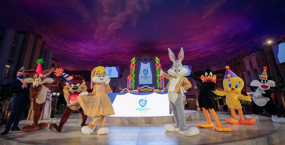 warner bros world abu dhabi bugs bunny logo