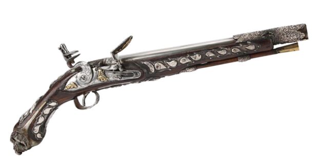 Prop Store auction, Barbossa pistol