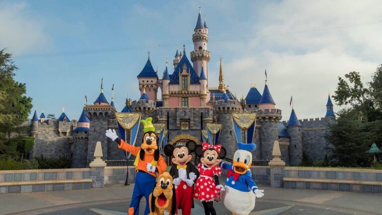 Disneyland Resort to become vaccination distribution super site
