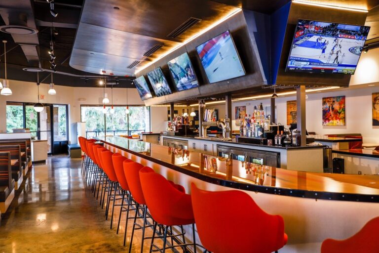 NBA All-Star Tracy McGrady to open HomeCourt restaurant in Florida
