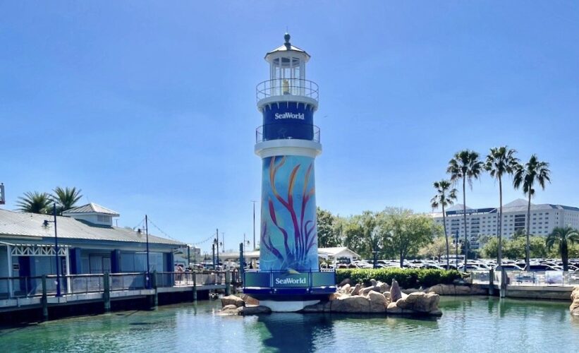Seaworld orlando lighthouse with mural