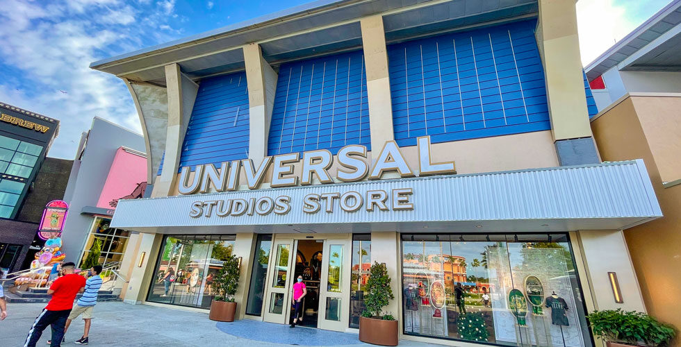 Universal Studios Flagship Store Opens