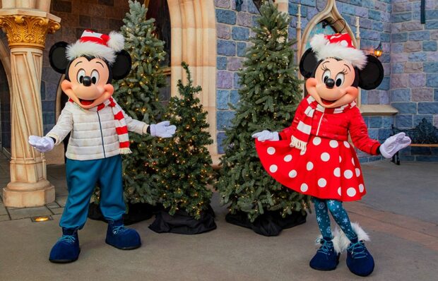 Disneyland holiday Mickey and Minnie 
