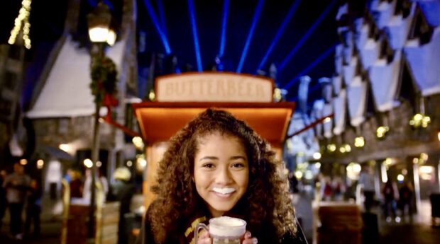 Universal Studios Hollywood Holiday - Hot Butterbeer
