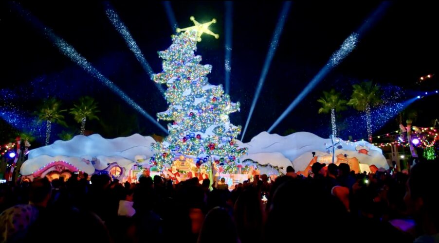 Universal Studios Hollywood Holiday - Grinchmas