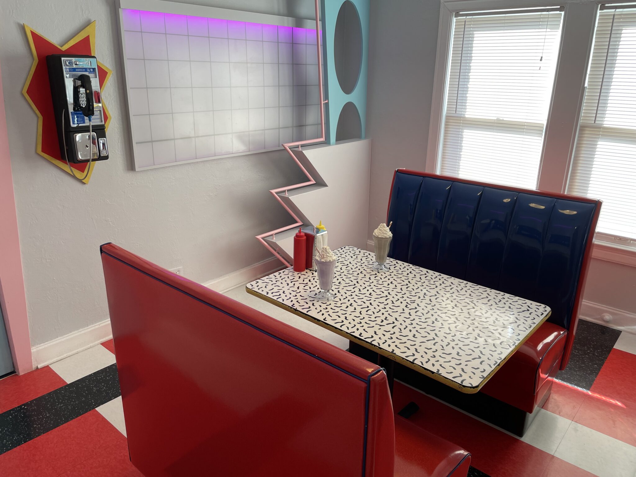 Nostalgic Airbnbs in Dallas, Texas give you a taste of the '80s and '90s