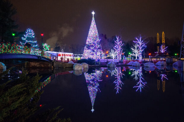 Kennywood Holiday Lights tree