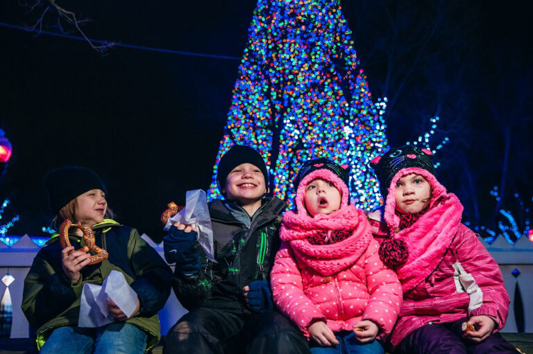 Kennywood celebrates 10th annual ‘Holiday Lights’ spectacular