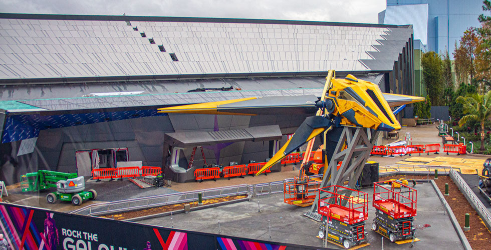 Star Blaster Star Ship lands-at-Guardians-of-the-Galaxy Cosmic Rewind Roller Coaster at Epcot