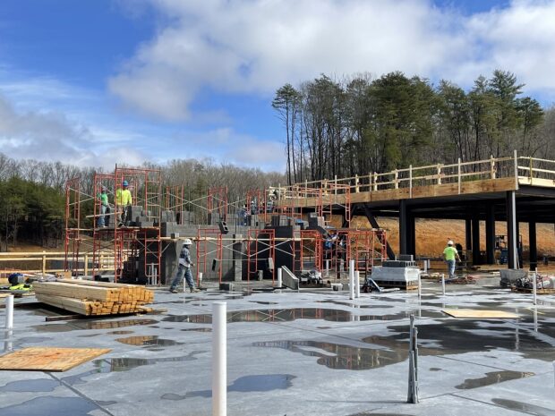 Dollywood HeartSong construction
