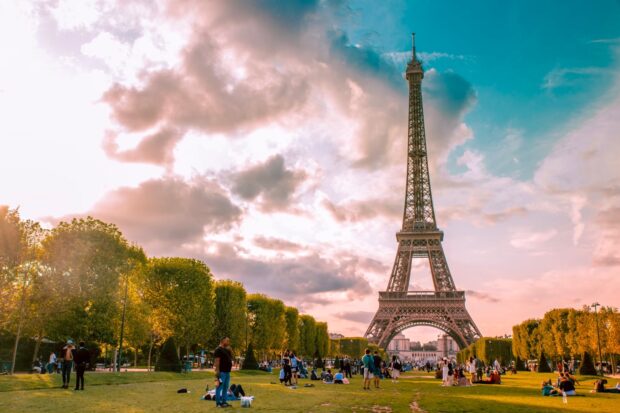 New Wonders of the World - Eiffel Tower