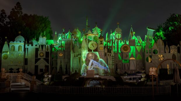"Encanto" at Disneyland - Encanto Projection