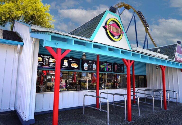 Fatburger makes its theme park debut at Six Flags Great Adventure