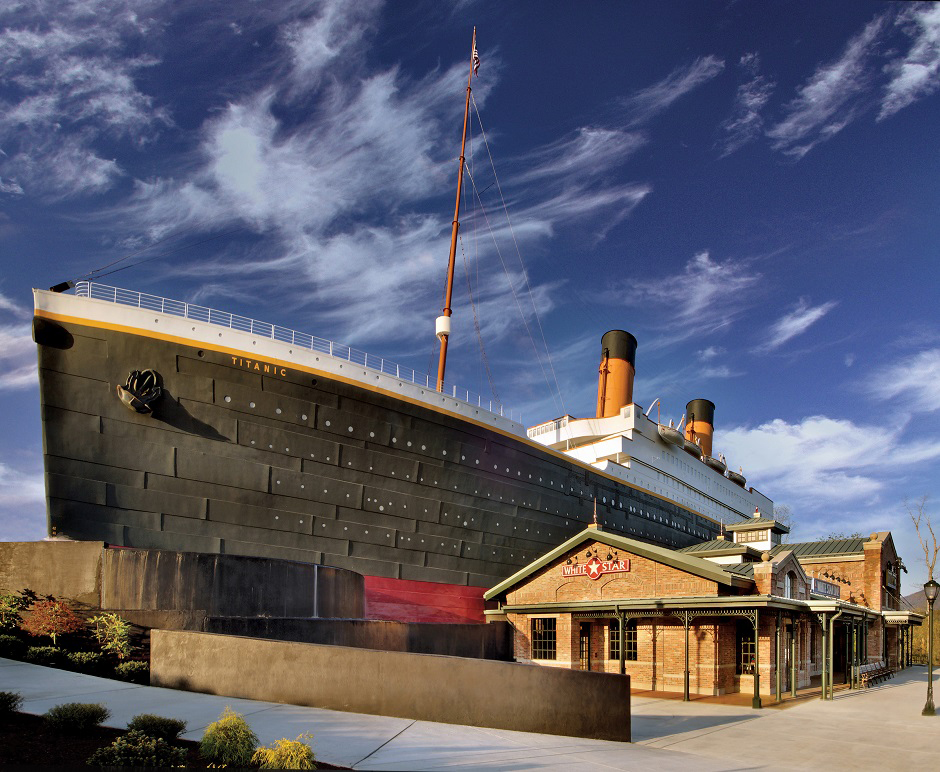 Titanic museum attraction pigeon forge