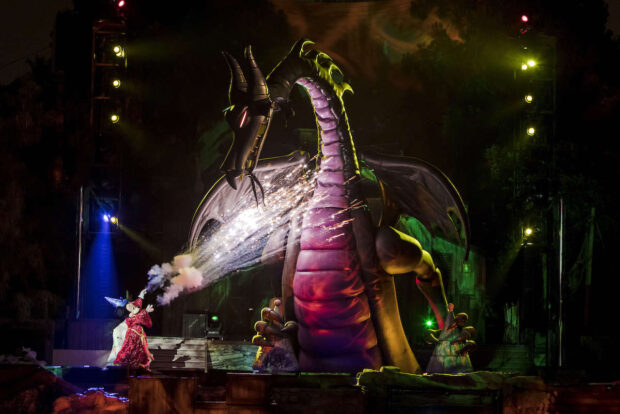 Fantasmic at Disneyland - Dragon