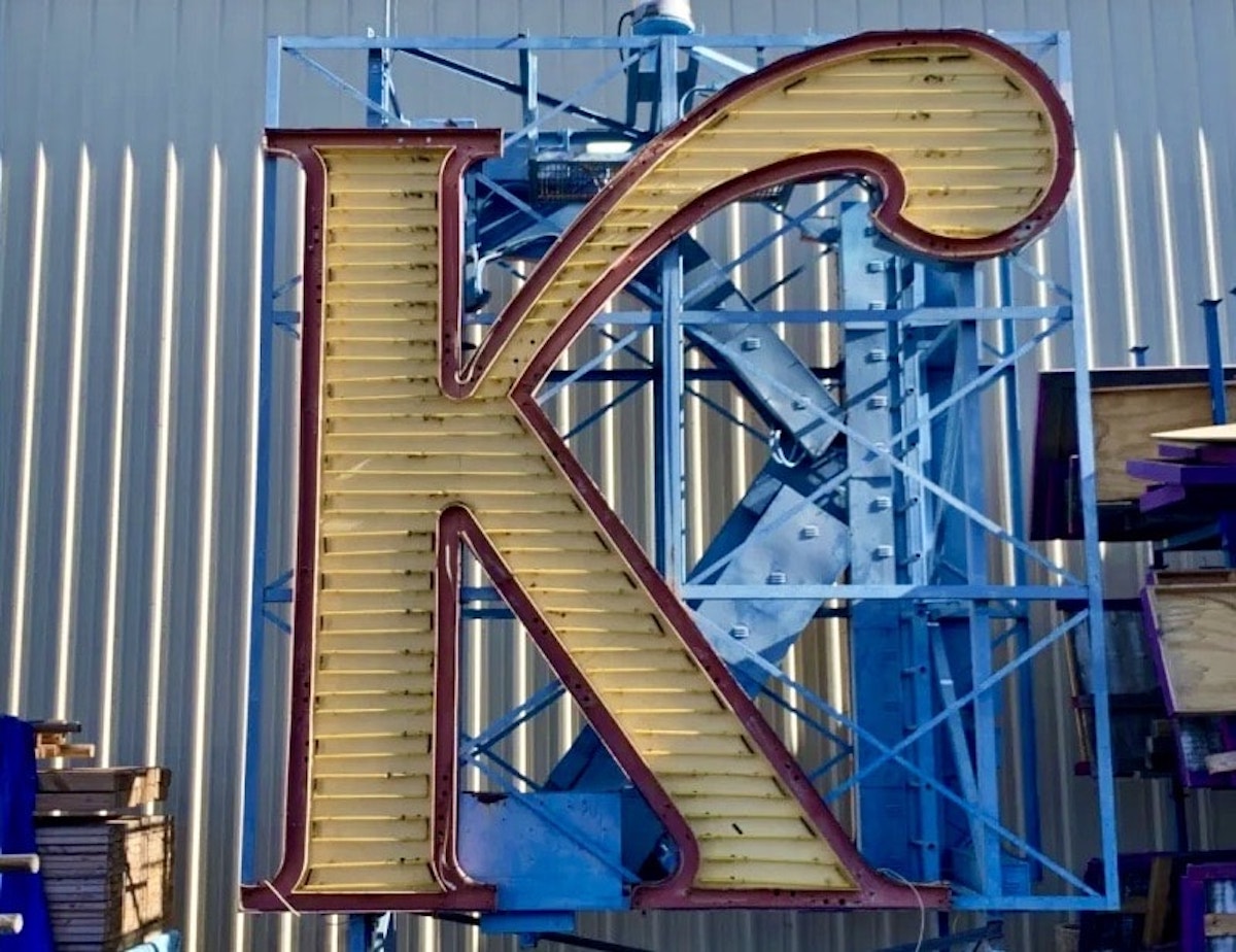 Knott's neon K sign
