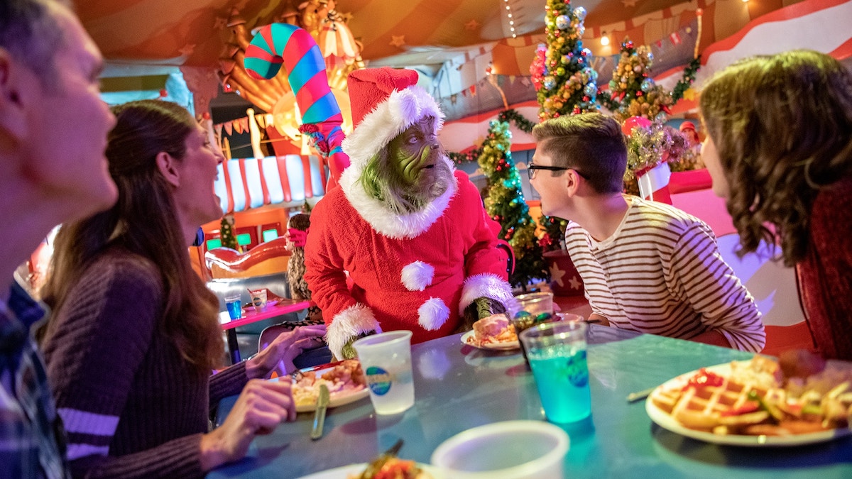 Universal Orlando add-on holiday experiences - Breakfast with the Grinch