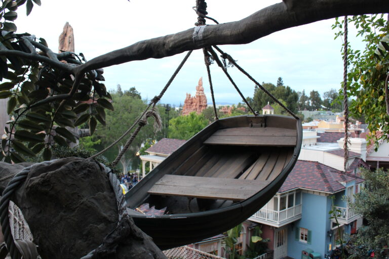 My delight and surprise over Disneyland’s Adventureland Treehouse – DePaoli on DeParks
