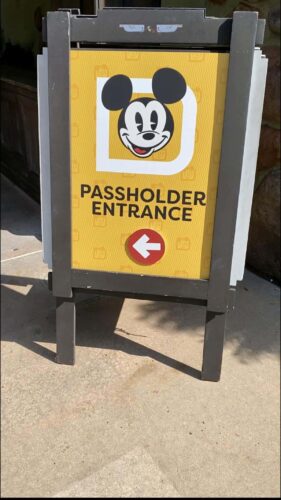 passholder entrance sign