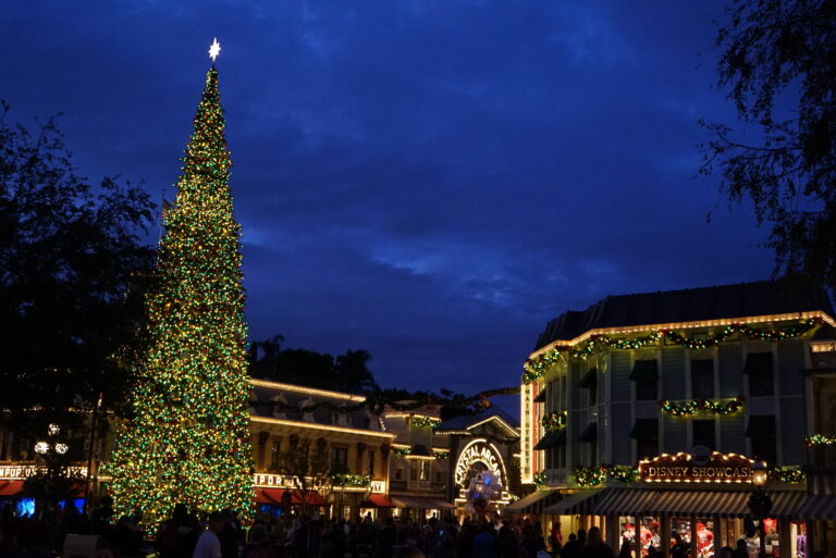 My favorite Christmas Tree at the Disneyland Resort – DePaoli on DeParks