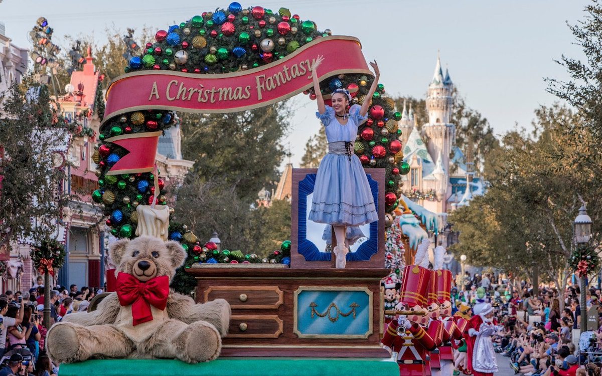 Disneyland 2026 Calendar - Holidays at teh Disneyland Resort - A Christmas Fantasy Parade