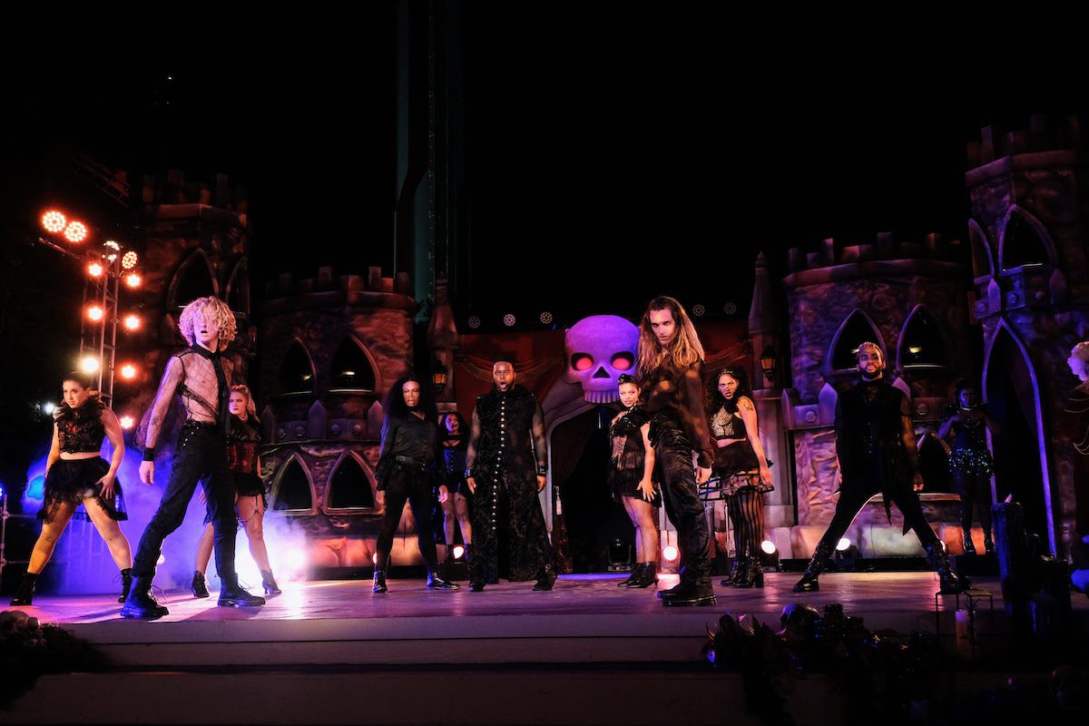 Conjure the Night show at Scarowinds